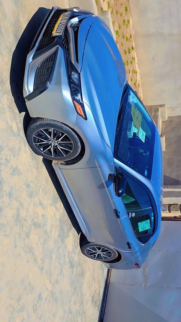 السلام عليكم كامري للبيع موديل ٢٢ رقم صلاح الدين دولي بسمي حره ضرر بونيد فقط ومصلح نفسو مامبدل كير محرك صدر تاير كلو جديد  ماشية ٨٨ ميل 
السعر ٢٠٠ وبي مجال قليل ويرهم مراوس بكامري موديل ٢٣ او ٢٤ ابيض 
رقم الهاتف ***********
