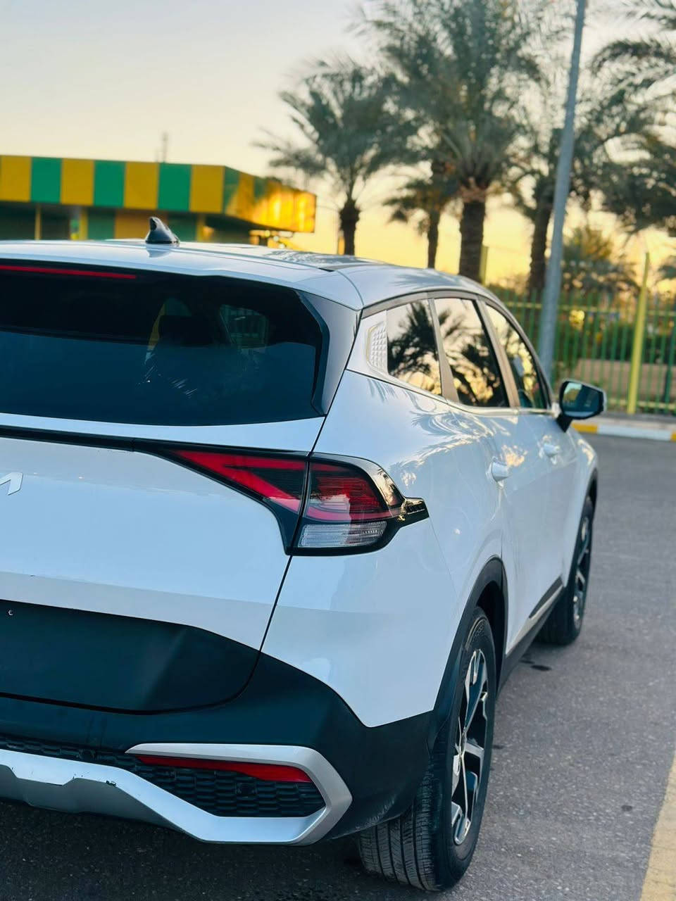 السلام عليكم سبورتج موديل 24 ماشيه 11الف السعر 200 وبيه مجال مواصفات فول عده الفتحه بدون ارباك تبديل جنطه فقط الاتصال ***********.  ***********
