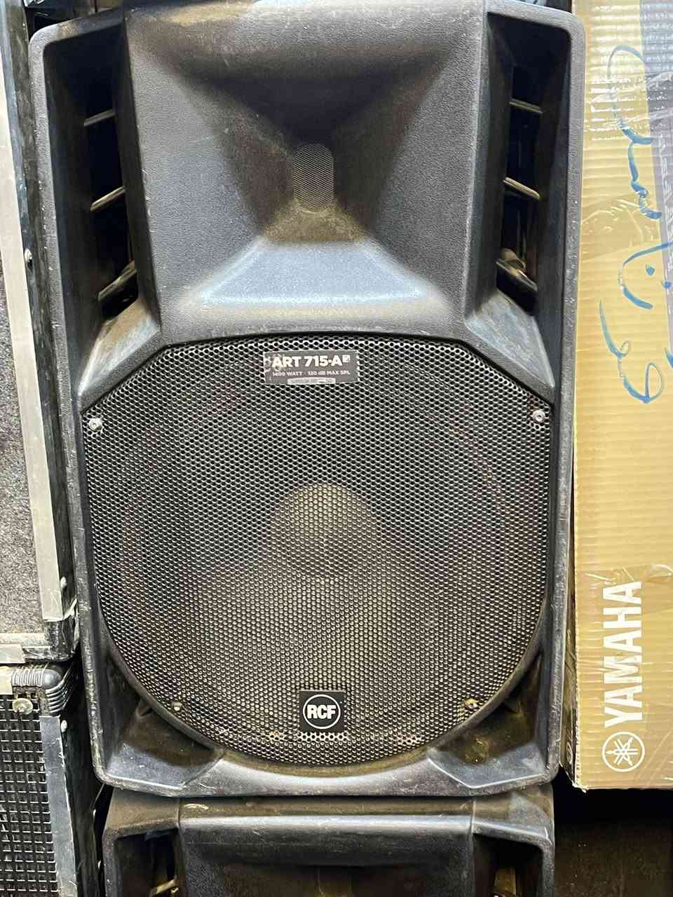 سماعات منتاربو رباعي و RCF715  للبيع مكاني نينوى قضاء سنجار


**إذا كنت صاحب هذا الإعلان وتريد حذفه لأي سبب، رجاءا أرسل رسالة إلى الدعم الفني**