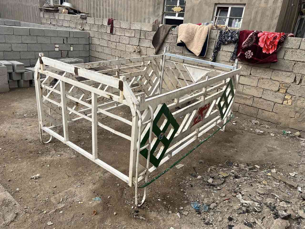 سلام عليكم\محجره بنكو ثري 
سعر 200وبيه مجال 
العنوان /بغداد مقابيل الحسينيه مال الراشديه


**إذا كنت صاحب هذا الإعلان وتريد حذفه لأي سبب، رجاءا أرسل رسالة إلى الدعم الفني**