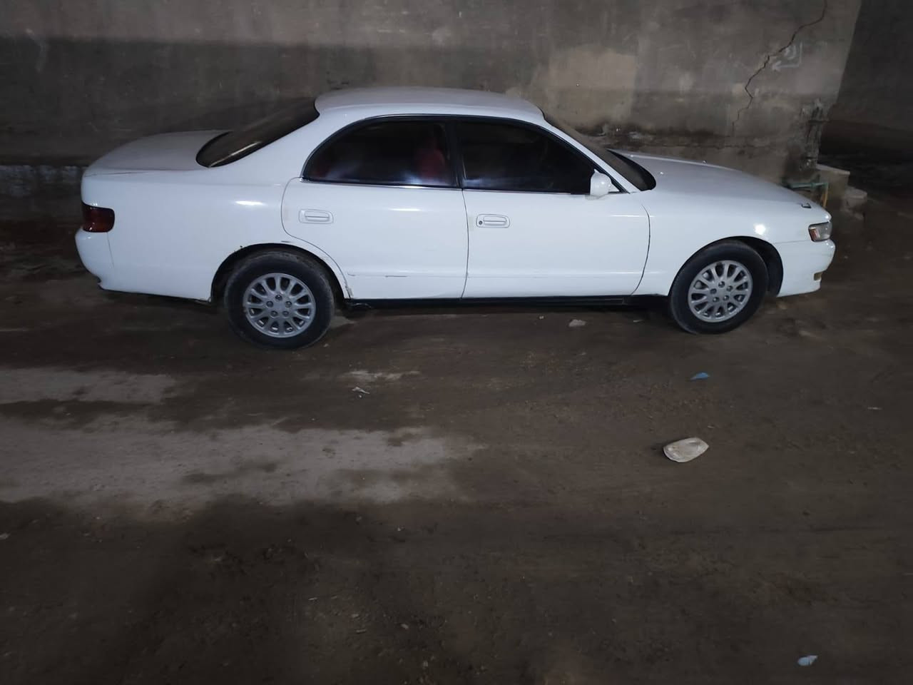 السلام عليكم سيارة شيزر للبيع رقم قادسيه عنوان نجف مناذره مكينه ونجي وكير تبريد حداديه السعر 48وبيها مجال الاتصال ***********
