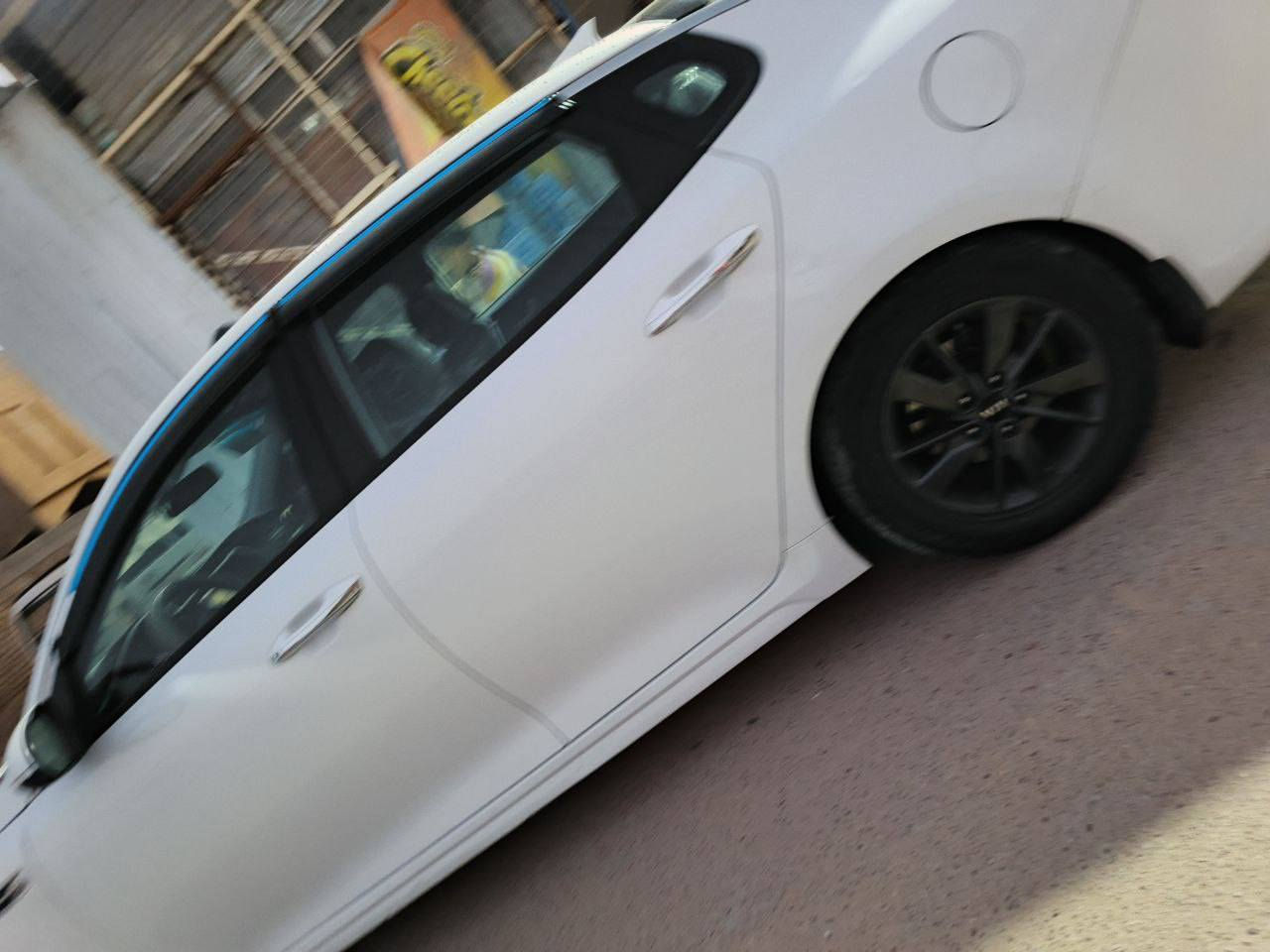 السلام عليكم ورحمة الله
للبيع: اوبتيما موديل 2018 رقم بغداد انگليزي كير محرك حداديه دواخل كهربائيات تبريد تدفئه خير من الله السياره بيه قطعتين صبغ والسونار موجود بالمنشور
السعر140 وبيه مجال
***********/ ***********
 مكان سيارة بغداد
