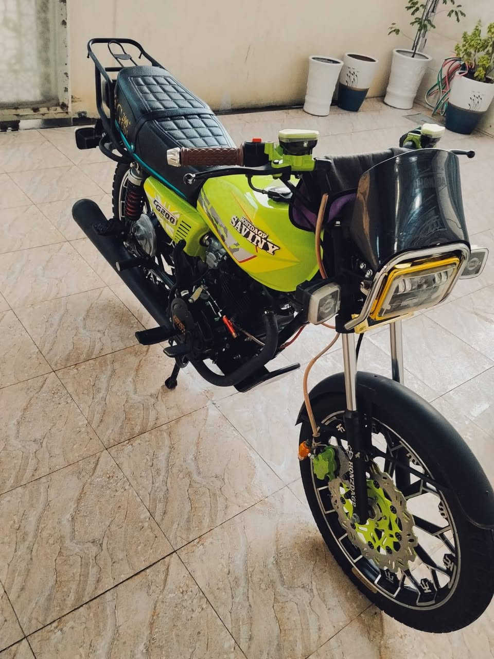 السلام عليكم دراجه للبيع نجف محركه 200؛ 5 كير تشتغل بصمه كل شيء شغال موديل 25 السعر 850 وبيها مجال. ***********
