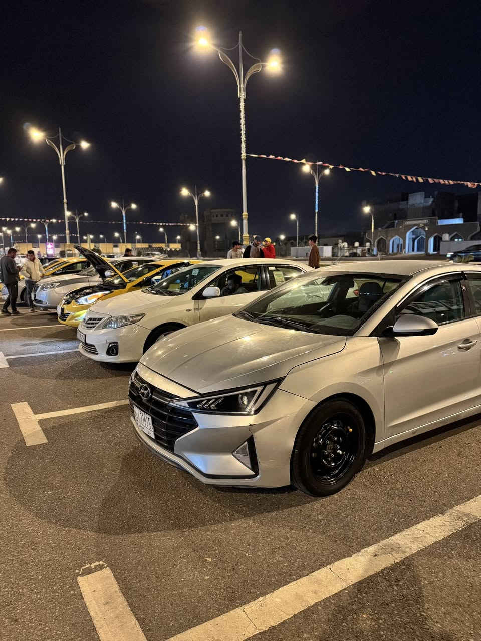 السلام عليكم
النترا ١٩ بيها بنيد بس رقم بابل بائسمي ما ناقصه شي مكاني كربلاء سعر ١٣٠ ***********
