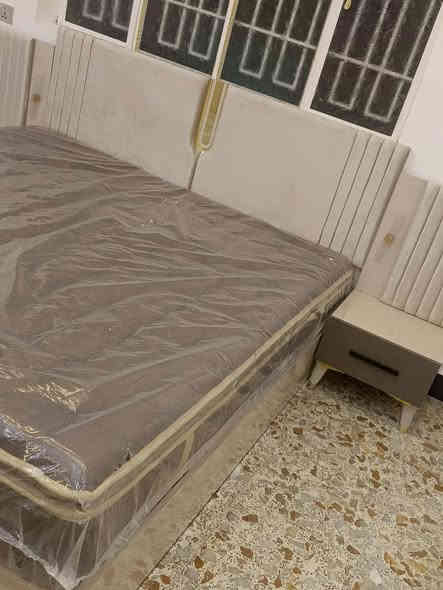 غرفة جديده غير مستخدمه 5قطع سعرها 500 مكاني الحسينيه ***********
