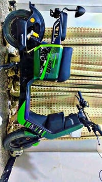 دراجه r7 ‏سلام عليكم شباب عندي دراجة كهربائية للبيع R7 دراجة نظيفة خمس...