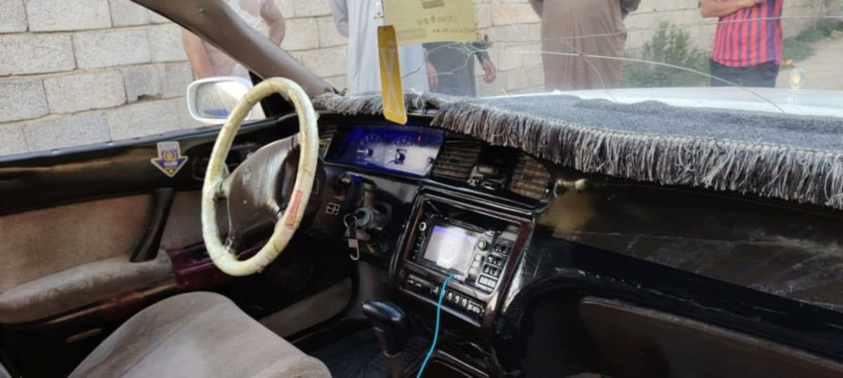 السلام عليكم بطه ادوات مكصوص محرك كير جديد حجم المحرك 2500 للبيع او للمراوس مكان العلم السعر 21 وبيها مجال 
***********
