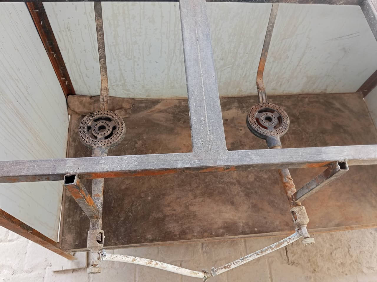 سلام عليكم طباخ فلافل تسكاه للبيع ***********
