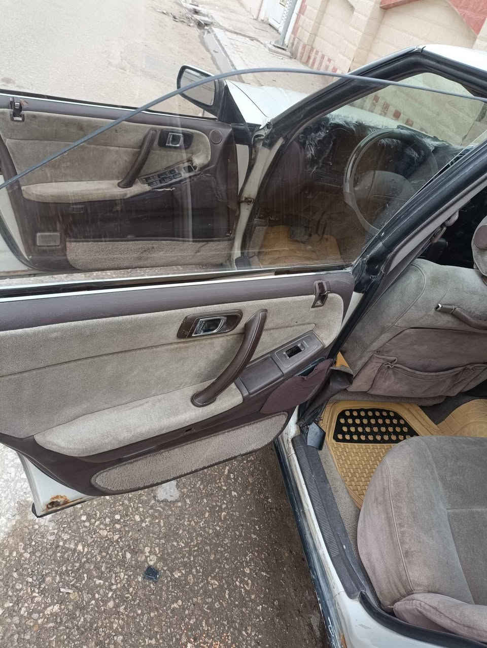 موديل 1991 تبريد غير شغال كير ومكينه مكفولات مصبوغه عام للجماليه النجف, العراق


**إذا كنت صاحب هذا الإعلان وتريد حذفه لأي سبب، رجاءا أرسل رسالة إلى الدعم الفني**