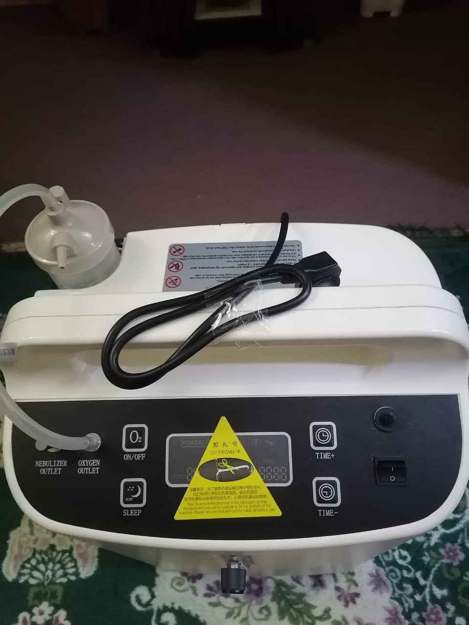 مولد اوكسجين 10 لتر مستعمل شي قليل صيني المنشأ سعر3 ورقات       ***********
