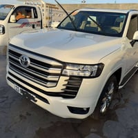 لاندكروز  توين توربو  مواصفات واضحه بالصور السعر ٨١٥ وبيه مجال بسيط ٠٧...
