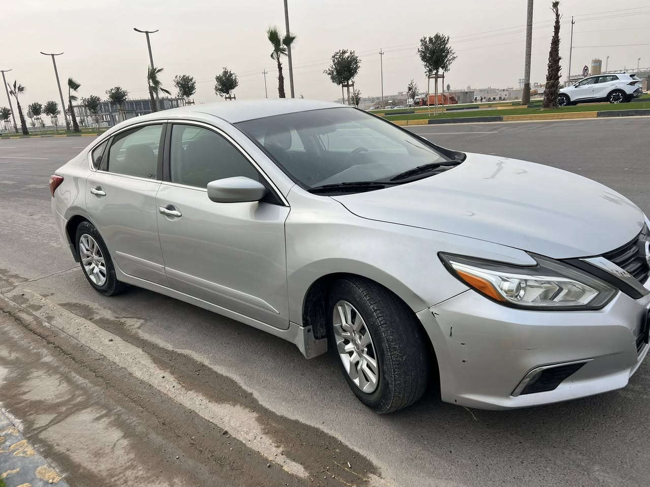 السلام عليكم
نيسان التيما / 2016  
مكينة 2500 كير مع محرك مع صدر كفالة 
سيارة بيه قطعتين صبغ جاملغ وباب صور الحادث مع السونار مرفقات مع الصور باقي السيارة كفالة حتى الدعاميات  . 
بصمة تشغيل 
بصمة ابواب 
كراسي كهربا
لايت عالي ناصي زنون
السعر 120
العنوان الانبار الكرمة
***********
