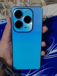 هوت 40 برو • ٢٥٦/١٦ • سمائي