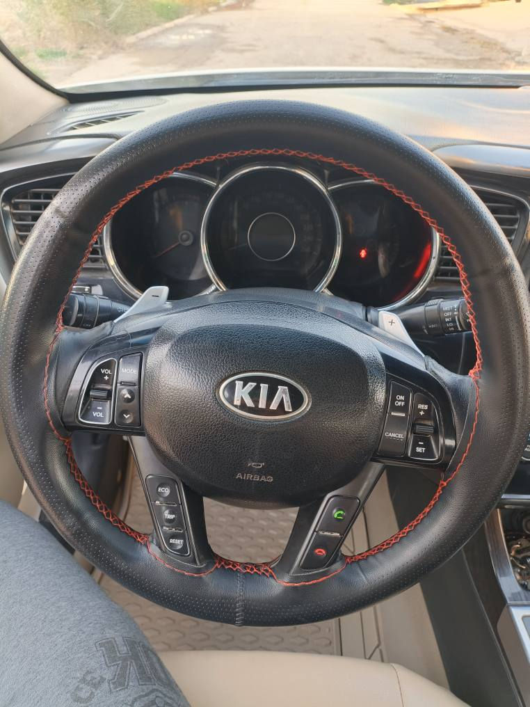 اوبتما 2012 خليجي مكفولة من الصبغ والتبديل فقط باردات زغار ما مبينات مكينة 2000 دوش ما مفتوحة  مكينة وكير بلاديات تبريد ثلج ترايك شرط 200 اقتصادية ونشطة سيارة جاهزة وكلش حلوة بالحقيقة ماشية 177 مدوشمة جلد ارضية وكشنات ما ناقصة برغي مكانهة بالديوانية المركز *********** سعرة ب 123 بيه مجال قليل
لد نهاري امامي
تحكم ستيرن اربع جهات
شفتات ستيرن
نضام ايكو تقليل صرف الوقود
كروز مثبت سرعة
مري شفط 
اشاير بالمري 
يدات نيكل داخل و خارج
ويل كب 18 رياضي بلادي 
تبريد قطعتين
ثلاجة بالجكمجة 
لاقطة تليفون 
لايت أوتو
دخل مطعم صاج 
داخل بيجي 
شاشة اعطال 
شاشة تبريد بيانو 
منفذ اواكس و USB ديوانية, القادسية
