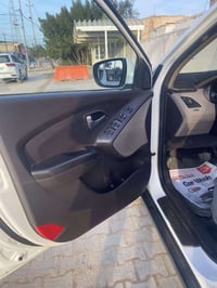 توسان ٢٠١٥ • ماشي ١٥٥ ألف • نجف مشخاب