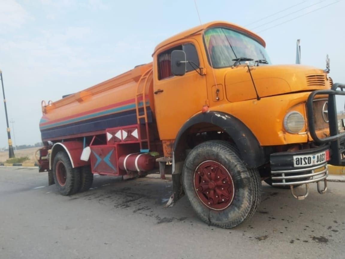 سلام عليكم ابردين البيع مديل ٨٢ عشراويه شاصي مكفول رقم نينوى تنكر جديد مكان كربلاء رجان الموشراي لايخابر ***********
