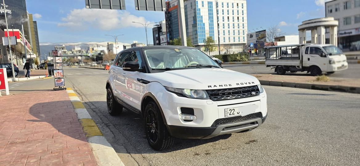 السلام عليكم
رانج روفر ايفوك موديل ٢٠١٣ 
السيارة خليجي وكالة سردار  كفالة عامة الاسبير منازل على ايد وحدة نظيفة جدا 
سيارة رقم اربيل سنوية +  وكالة

سيارة فول مواصفات

تفاصيل
1_ بصمة
2_محرك 4 سلندر تيربو 
3 تبرید شغال
4_بنوراما على طول القمارة منطية جمالية قوية للسيارة 
6_ تو گلر ( سقف اسود - بدي ابيض)
7_دشبول وبوب جلد
8 - كشنات كهرباء حضن + شاموه وجلد دمج
9_ سماعات ميرديان مع دمامات فيعني سستم الصوت يفلش
10- لدات انارة داخلية متغيرة
11- عدسات زنون
12- تحكم ستيرن 
13 كروز سرعة مع زيادة وتنقيص السرعات من المقود
14 - حساسات امامي خلفي 
15 - ويل حجم 20 تو سايز
-16- صدر امامي خلفي بحالة ممتازة
17- سايد بريك بصمة
18- اربع وضعيات قيادة( جبلي- جليد- صحراوي- اعتيادي) 
19 - شاشة اعطال
20_شاشة وسطية بيها مواصفات كلش هواية
21_شفتات ستيرن
22_دبلاتها لوي مو حوبلس ومرغوب لندرة الاعطال
23- بيها ١٢ ايرباك و وسائل امان قوية جداً
 السعر ١٦٠ ورقة او مراوس حسب الرغبة 
مكاني بغداد شارع فلسطين بغداد, العراق


**إذا كنت صاحب هذا الإعلان وتريد حذفه لأي سبب، رجاءا أرسل رسالة إلى الدعم الفني**