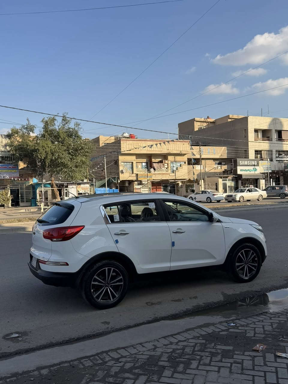 للبيع كيا سبورتج  موديل 2016 خليجي
بنراما. تحكمات فول 

مكينه 2400 

فور ويل 

كير مكينه كفاله 

بيه صبغ باب السايق. وكم وصعه صغار مال شارع وسنونار واضح بصور

سياره بيه رصعات باب السايق الي مصبوغ. ورصعه بتكمله صغيره ولباقي كدام لعين 

كلش جديده وحلوه  عند شخص واحد من 2017 لهسه

رقم  بغداد. 

السعر162    بيه مجال بسيط

 بمكاني بغداد حي جهاد 

***********
