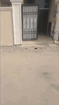 بيت   اللايجار في الدوره - البعيثه - مجمع السلطان
بسعر مناسب جدأ 600الف بي مجال بسيط
🔴البيت مساحته 100 متر واجهه 6.25 نزال 16  جبسن بورد سقوف جدران نقوش مغربية
🔴 مكون من طابقين 3 غرف نوم 2 صحيات
🔴ابواب و شبابيك الامنيوم
🔴محجر زجاج تركي
🔴البيت اضاءه بروفايل نضام حديث
🔴باب الخارجيه قاصه
🔴المطبخ لوح و الحمام نقشه هندي
🔴الارضيه بورسلين قياس 80x80 وليس البورسين القطعه صغيره قياس 60x60
🔴شغل البيت درجه اولى بما يرضي رب العالمين
👷‍♂️تم تصميم البيت بنضام حديث و اجهه ملكيه
موقعنا : الدوره البعيثه مجمع السلطان
للأستفسار اتصل على ***********3وتساب
