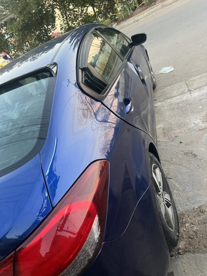 سلام عليكم كيا فورتي موديل 2018
ماشيه 95mi

صار بيه حادث ابيع على هذا الوضع 

محرك 2000 دوش 

كير at المرغوب 

السياره بسمي 

مكان السياره شارع فلسطين 

***********

السعر 99 وبي مجال بسيط
