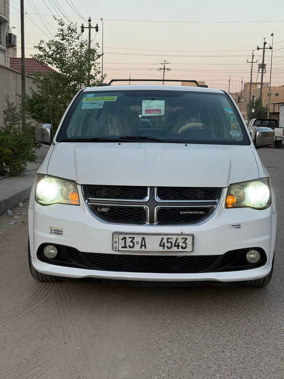 دوج كرفان موديل ٢٠١١
واردكندي كفاله عامه وصار ييها قبق جنطه صبغ فقط
فول مواصفات كشن كهرباء جام كهرباء ابواب كهرباء 
تبريد ثلاثه قطع  تحكمات ستيران 
كشنات سياحي vip دوخل لونين كشنات بلع كامره شاشه
السياره جاهزه من كل النواحي رقم مميز حلو
رقم سنويه جداد تحول ثاني يوم يمي 
العنوان بصره ***********
السعر ١٢٨ وبيها مجال قليل
