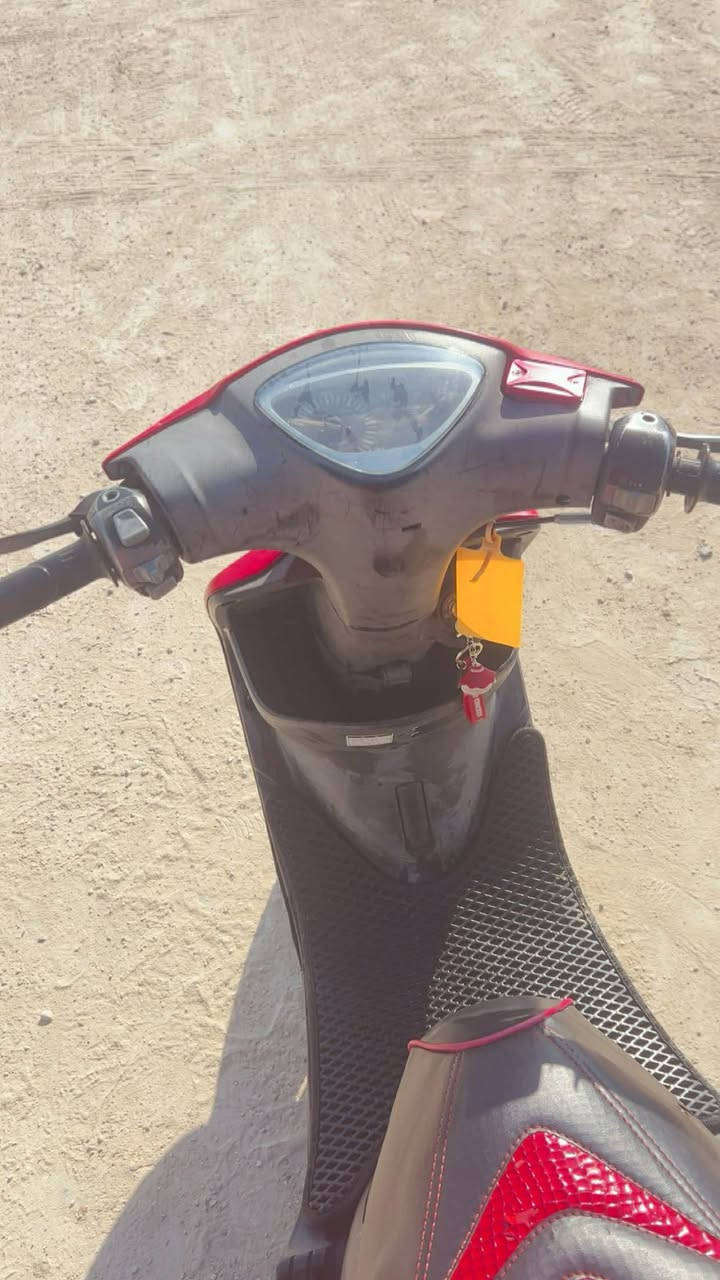 ماكس عدلة لبيع ويل نجمة صدر رياضي فج رياضي مكفولة كفالة عامة السعر 1250 وبيها مجال ***********
