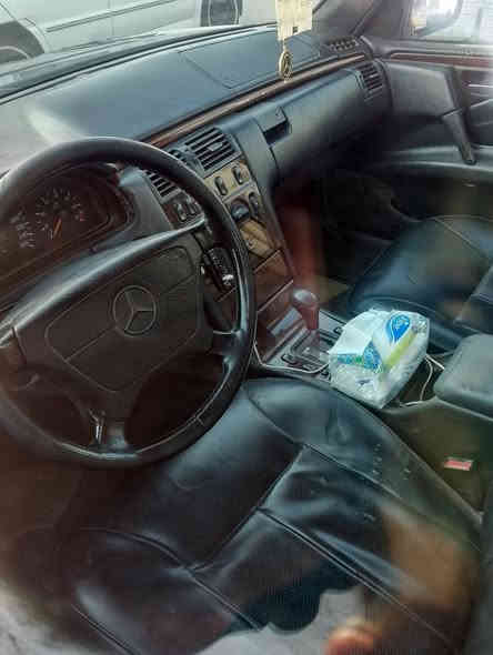 سلام عليكم ام عيون موديل 96 سياره جاهزه محرك كير حدادية تخم تاير وباتري جديد بسمي سنويه وهزه جدد رقم دولي تبريد ثلج مناقصها شي الحمدلله سعر 85 بيها مجال مكان البياع. ***********
