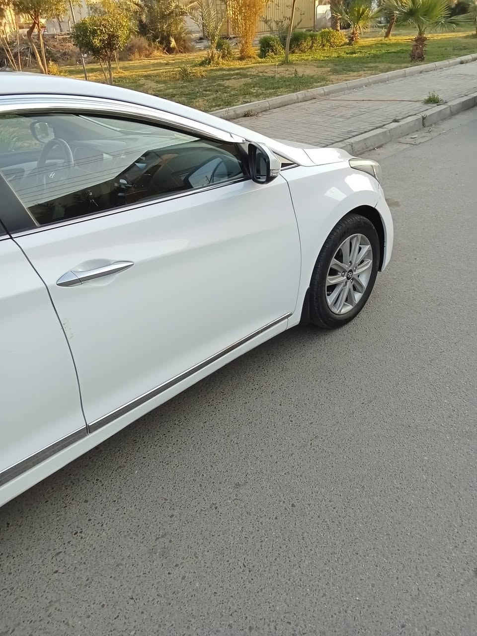 السلام عليكم للبيع النترا موديل 15 خليجي فول مواصفات عدا البصمه قطعتين تبريد فتحه اشاير بالمري محرك 1800 دوش مري شفط محرك كير مكفول لا تبخير ولا تنقيص  بدون دواخل ماشيه 190 السعر 120وبيه مجال مكاني بغداد قرب علوه الرشيد ما متواجد عل نت ***********
