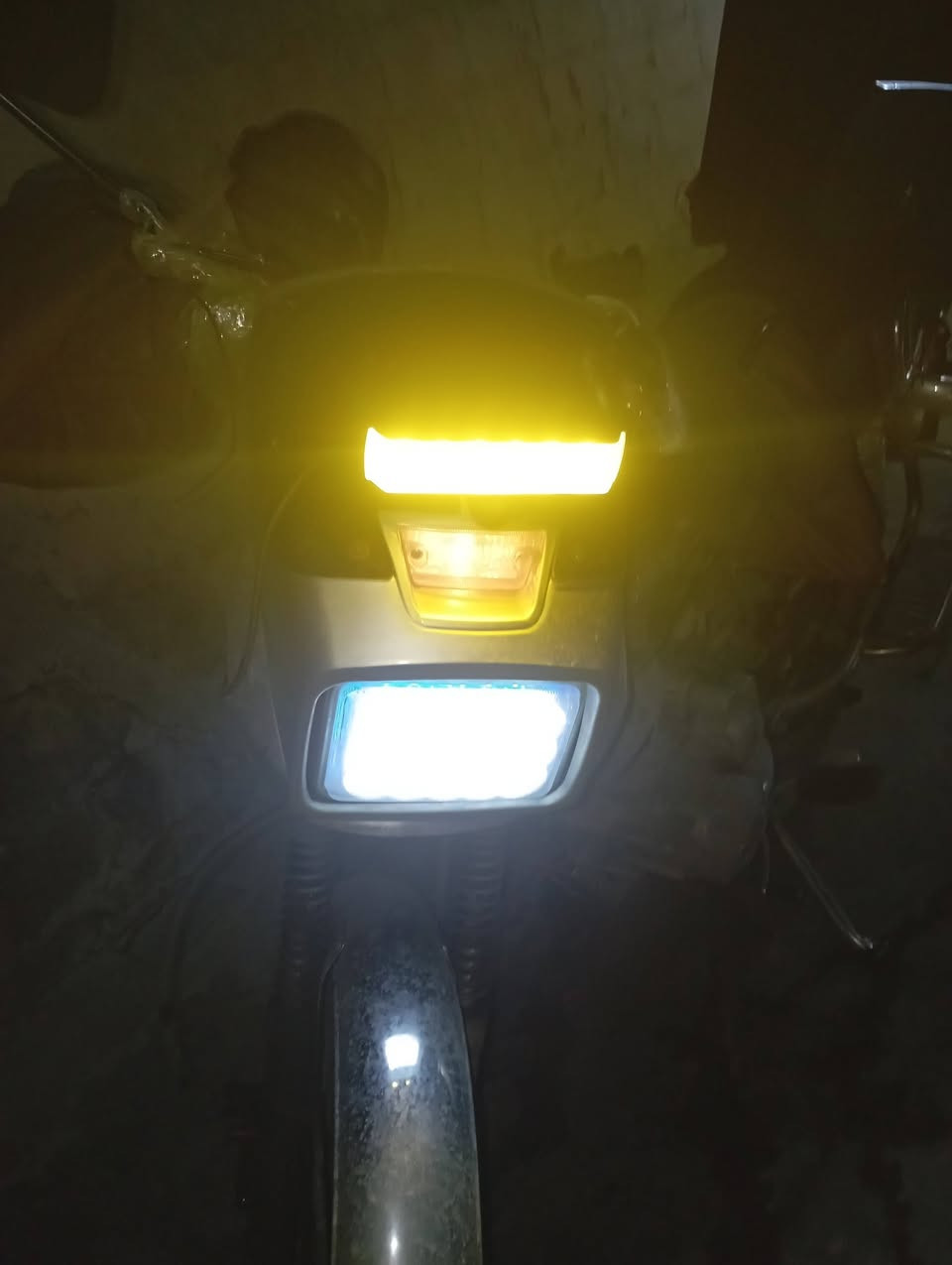 250 الف 
 بارت عياتاني 
نگره سلف محرك لاصرف لابخار وياله ودبلات وتايرات نضيفات ومابيهن عيب ***********
