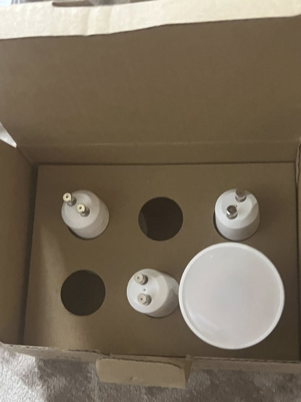 اخوان شلعه  خشنه تصفيه  بسعر مناسب كلش ..
اريد اطلع من الشغله داصفي 

1-گلوب قمر مضيء بس انارته مو قويه 
2-شمسية سياره جديده مادري يا نوع وحدهي ب20 سعرها  دتنباع والله .
3-قانصة حشرات  حجم كبير مهمه كلش وخدميه  للاطفال 
4-شاحن وايرلس وساعه وايربود 
5-ساعة ايد سير جلد رسميه  ..
6-كامرة ويب..
7-درونات عدد ثنين يشتغلن يوجن ضوه بس عاطلات ويحتاجن بطاريات  .. فحم 
8-كلوبات عدد ثنين ع الباتري  وكلوبات زغار ع الكهرباء 
 ثنينهم شغالات 
9-بلورات مربع الشكل ع شكل جام مال ديكور اربع قطع ..
10 -تعديل اضافه وياهن …سبيكر حجم وسط صوت عالي جديده بالجيس 
كل هالشلعه سعرها 20


**إذا كنت صاحب هذا الإعلان وتريد حذفه لأي سبب، رجاءا أرسل رسالة إلى الدعم الفني**