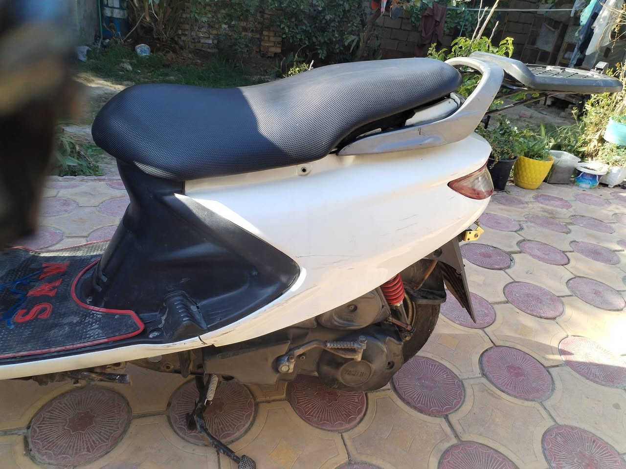 دراجه فراشه للبيع نظيفه
دراجه ما مفتوحه تعال وشوف بعينك دراجه خير من الله مال واحد يروح الدوام ويرجع ما متعبها الي يريدها يتصل علا رقم لين رجأ مكلف بلنشر تصل علا رقم *********** سعر الدراجه 450 وبيها مجال تعال كلب بيها وبيك خير وتدلل
