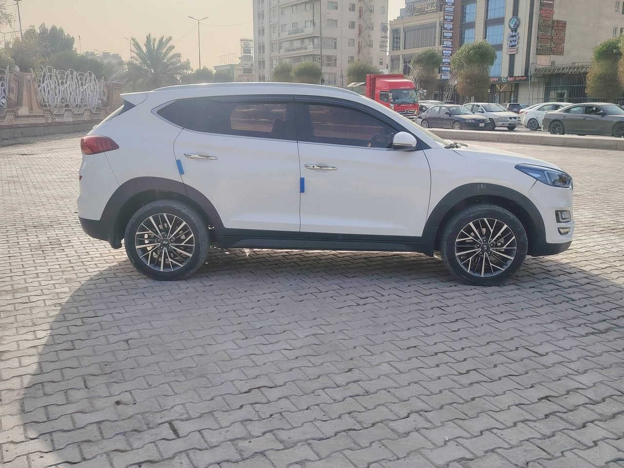 سلام عليكم سياره نوع توسان موديل 2020خليجي فول مواصفات عده البنرامه بصمه شاشه كامره حساسات تحكم ستيرن جهتين خمسه ويل كب خمس عدسات  شاير مري تحكم مري كشنات كهرباي جلد تدفاه تبريد تبريد قطعتين كفاله كير مكينه حداديه تخم تاير تبريد مكفوله من ضربه او تبدي عده قطعه وحده كلير اثر شخط بصيط العنوان كربلاء السعر188 بها مجال حق الجيه رقم ***********الهاتف
