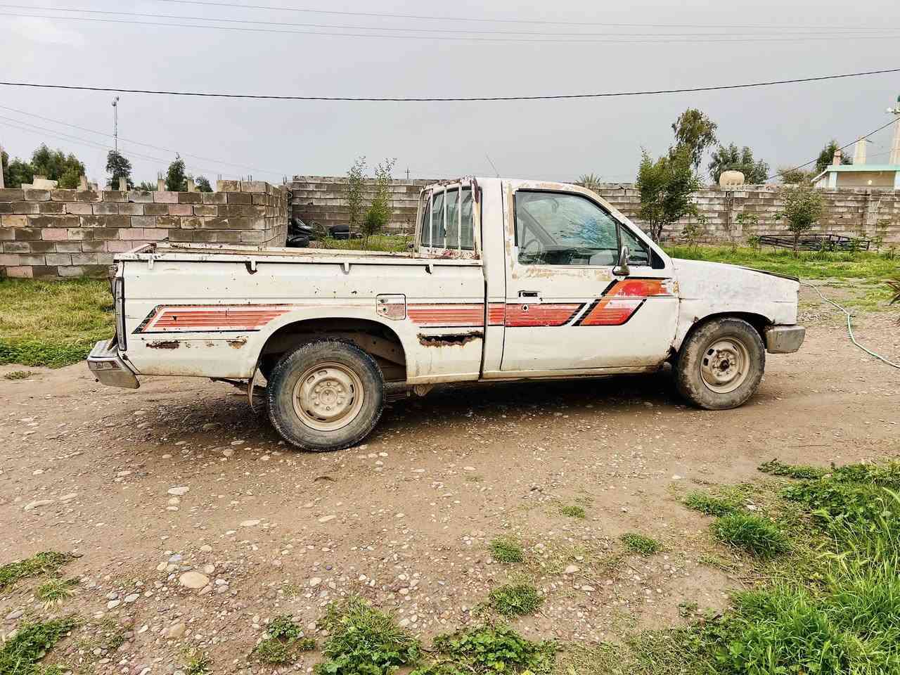 بيكم نيسان 89
رقم صلاح الدين شرط التحويل كير ومحرك شرط جديد بالصندوك سياره شغاله وتمشي بس الگشر يرادله صبغ السعر مناسب جدا مراوس 

*********** عنوان بلد والاسحاقي
