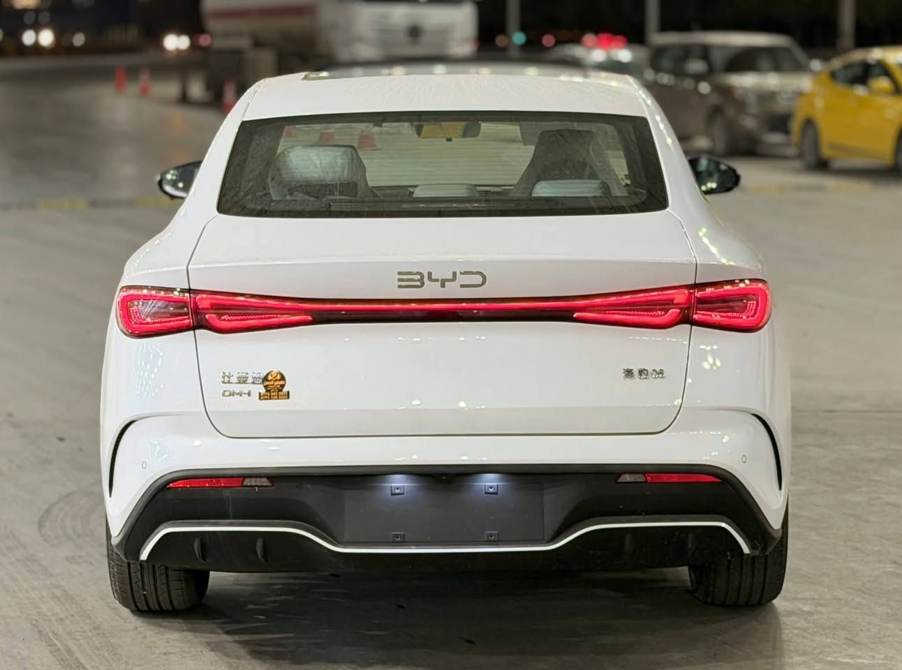 بي واي دي سيل 6  موديل 2025 سيارة جديدة جدا 
رقم بغداد الون كريمي 

💎 ســعــر ✅ ::  الــرد تلقائي 📮

ماشية 1000 قمارة حديد 
4 كامرات مواصفات ال سيل 6 معروفة

للتواصل مع المالك ::- ***********
