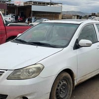 BYD  للبيع او مراوس ب سيارة كير اوتو فقط  كير مكينه شرط مصبوغه عام ومك...