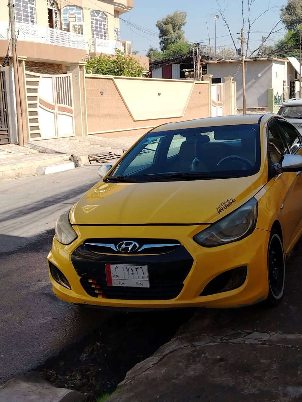 السلام عليكم
للبيع اكسنت 2013
بدون ضرر 
كير مكينه كفاله عامه 
1600
تخم تاير جديد
صدر امامي خلفي جديد 
تبريد ❄️ 
السياره جاهزه من كلشي 
مكانها موصل 
للاستفسار 
سنوية جديده تريد تحويل تريد وكاله 
الاتصال على الرقم ***********

