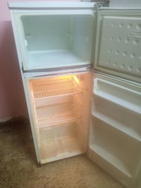 ثلاجه ١٠ قدم • نضيفه • الدورة هور رجب