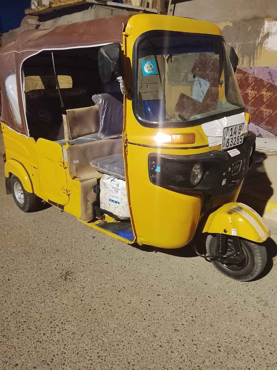 باجات للبيع رقم السنويه موديل 21 السعر 5600 عنواني البصره القبله تصل ***********
