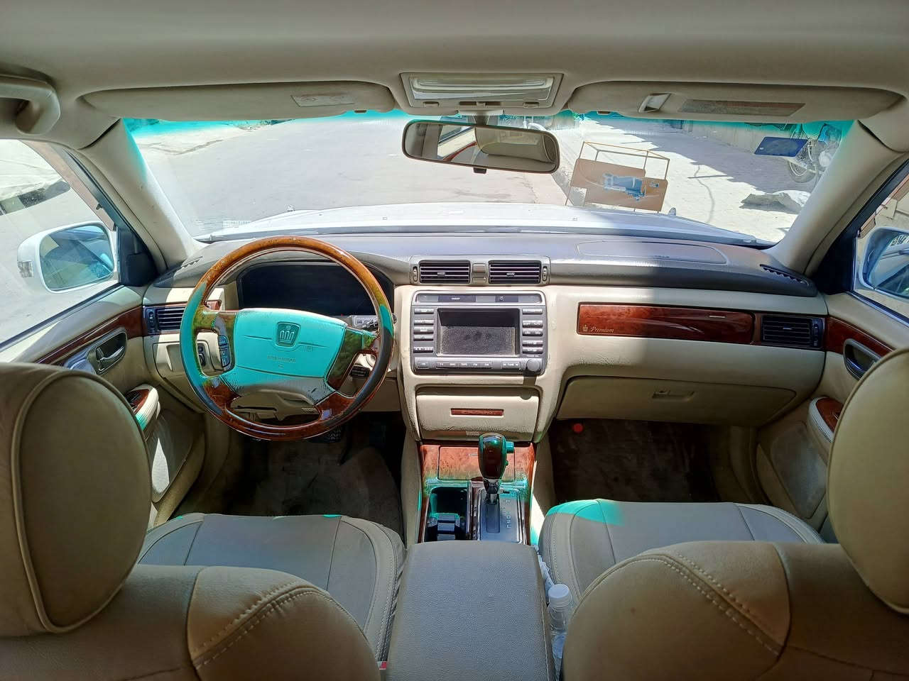 السلام عليكم ملكه موديل 2000تحويل ثاني يوم بأسمي مكفوله 
4دگم 
مكينه Vvt
تبريد ❄️ ثلج
حداديه جديده
ويل نجمه 
تخم تاير جديد
مكاني نجف
السعر 145 بيه مجال
الرقم ☎️***********
