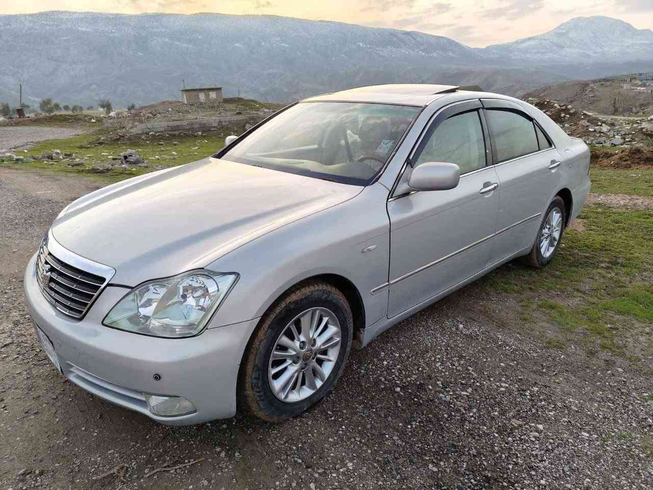 سەرەتابەناوی خودای گەورە
شاهینە بڕاوە گێڕومەکینە182گەورەبەگەورە
2دووگمە ناوزەرد 
سڵاید 
تەبرید ساردوگەرم بەشەرت 
گێڕومەکینەو کارەبایو تەقەوڕەقەی بەشەرت 
سەقفو دەعمو لێدراوکەڤەرگۆڕاو داروبەردی بەشەرت 
چوارتایەی لۆکی بۆبەسراوە سەیارەی ماڵانە هی مەعرەزنیە
بۆچاڵوشوختو قوپاویو مەسرەف مەگەڕێ یەک دینارمەسرەفی نیە شوێن دەربەندیخان نرخ 49گڵاو مەجال 
***********
