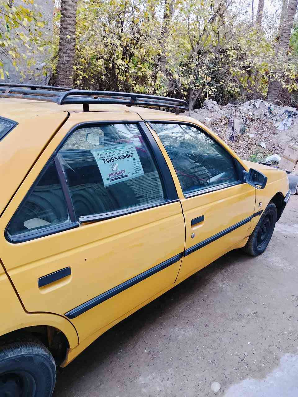 السلام عليكم بيجو روى موديل 2009 مصفره هيئه وغرامات هزه جديده صدر جديد تايرات جدد  كير ومكينه جدد رقم انكليزي كهربائيات شغاله جاهزه من كلشي السعر 22 وبيها مجال
رقم الهاتف ***********
