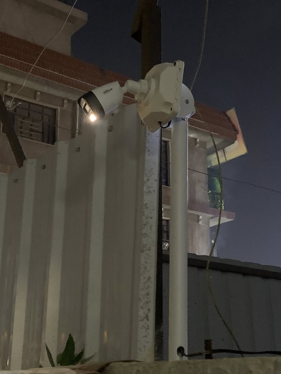 يا الله
السلام عليكم 
نصب وتركيب وتجهيز كامرات المراقبه المنزليه والمحلات التجاريه بدقه عاليه 
ايضاً أعاده وترييب الكامرات المنصبه وصيانة 
تواصل ع الخاص او وتساب ***********
