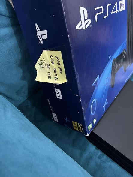 سلام عليكم اخوان عندي بلي 4 برووو 1 تيرا
الجهاز اونلاين  ( اوربي ) كفالة عامة
جديد مستخدم 3 ساعات فقط
ويا 3 اقراص جديدة
وجوستكات 2 اصلية وكالة
السعررر / 300 الف
***********
عندي توصيل كافة المحافظات 5 الاف والجهاز شرط الضمان ومكفول من كلشي
