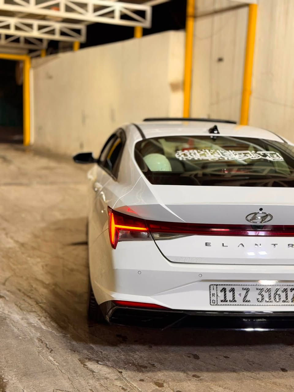 لبيع إلنترا هايبرد 2023 Limited (أعلى فئة) 🇺🇸
🔹 أمريكي كلين�🔹 اللون: أبيض�🔹 ماشية : 55 ألف�🔹 السعر: 163 ورقة .
المواصفات:�✅ أعلى فئة   Limited     1/1 �✅ فتحه�✅ مقاعد جلد�✅ تبريد وتدفئة للمقاعد�✅ نظام صوت Bose الأصلي�✅ شاشة كبيرة + عدادات ديجيتال�✅ Apple CarPlay و Android Auto�✅ تشغيل بصمة وتشغيل عن بُعد�✅ شحن لاسلكي للموبايل�✅ كاميرا خلفية + حساسات أمامية وخلفية�✅ رادار (مثبت سرعة ذكي)�✅ الحفاظ على المسار�✅ مراقبة النقطة العمياء�✅ فرامل طوارئ وتحذير اصطدام�✅ LED أمامي وخلفي�✅ مكيف دبل أوتوماتيك
ملاحظة:�السيارة كلين، والضرر فقط دعاميات .
📞 للاستفسار والمعاينة، 
السياره بسمي تحويل ثاني يوم 
.
‭***********‬

***********
