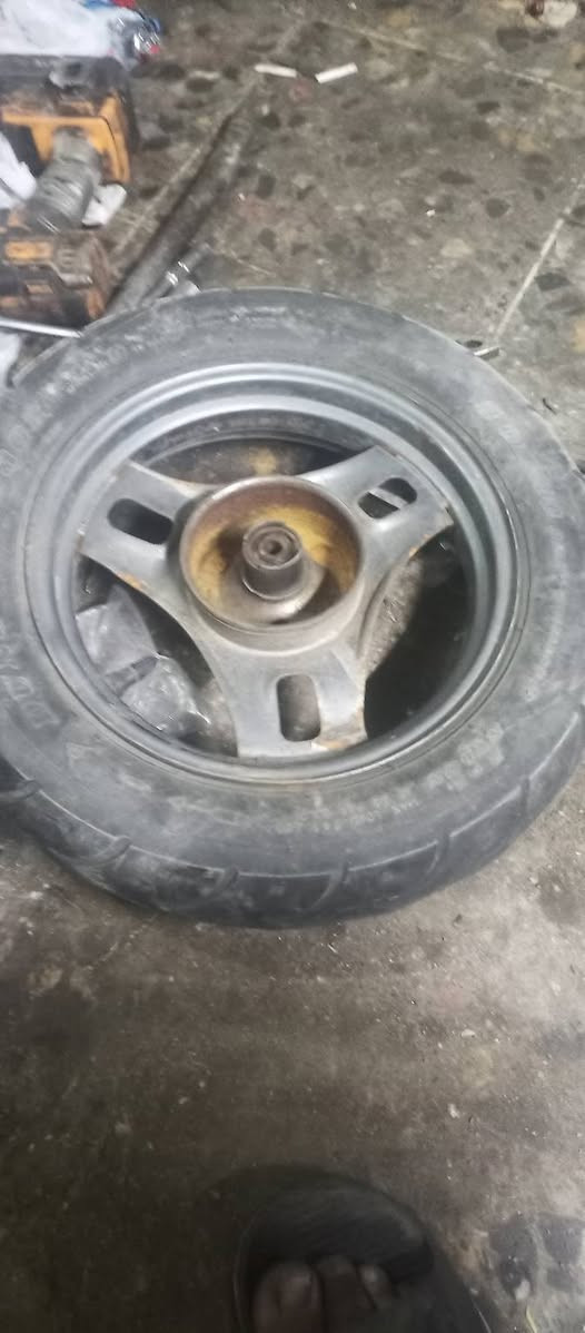 السلام عليكم شباب عندي غراض مال ستين تانكي مال عصفوريه تانكي مال عبدالحليم غراض سازوكي ذيل خلفي كله حاويه وستيرن مال عبدالحليم مال بيكم ستين العنوان بغدادالكريعات ***********
