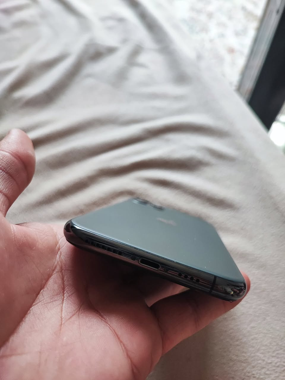 ايفون ١١ برو ماكس ذاكرة ٢٥٦ بطارية مبدلة و شاشة مبدلة اصلية شرط تك سيم و ايسيم نظافة ١٠٠٪؜ و على تحديث القديم قيم اذا عجبني سعرك نتوكل


**إذا كنت صاحب هذا الإعلان وتريد حذفه لأي سبب، رجاءا أرسل رسالة إلى الدعم الفني**