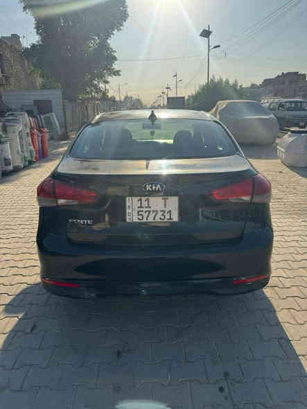 سلام عليكم
فورتي موديل 2017 
حادثهة بنيد تبديل فقط
وبيهة صبغ بلچاملغ الخلفي
مكينة 2000 دوش 
بيهة منضومة غاز 
السيارة ماشية 134 الف 
السعر 115 وبيهة مجال
***********
مكاني مدينة الصدر
