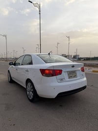 موديل ٢٠١٢ • فول مواصفات • صبغ خلفي