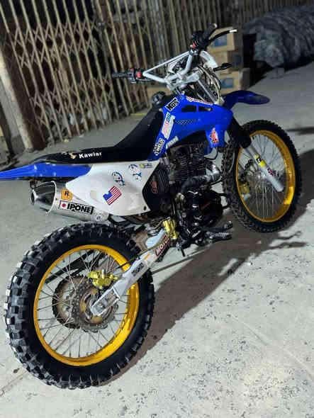 دراجه قفاز  لبيع م٢٠٢٤م٢٥٠ccاوراقه كامله السعر 1300وبيها مجال قليل م بغداد الزعفرانيه الشراي يتصل ***********
