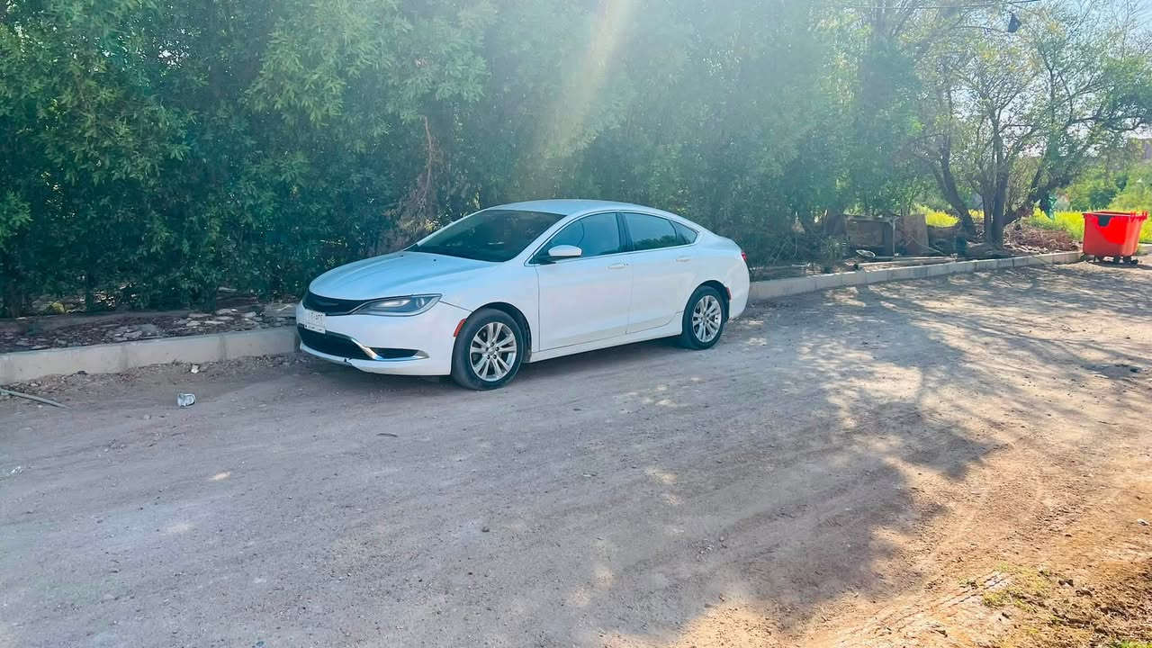 كرايسلر c200رقم ميسان باسمي حادث بسيط موضح بلصورةسعر 90 جاهزة من كلشي اي تفاصيل اتصل ***********
